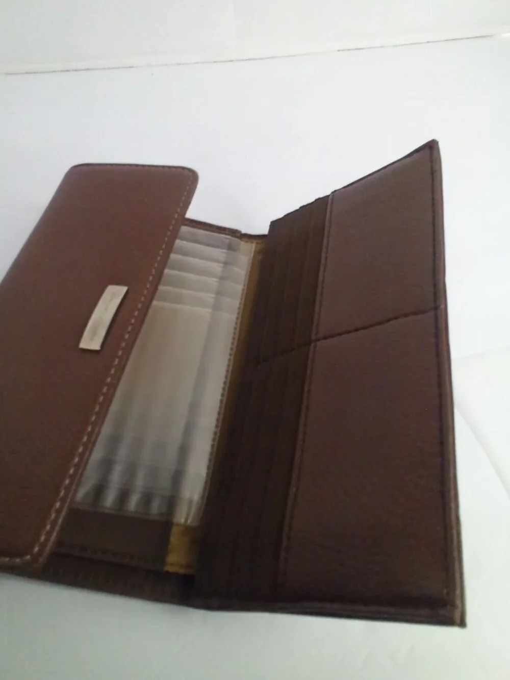 Nine & Company Wallet Tri-Fold Checkbook Pen Holder Leather Brown